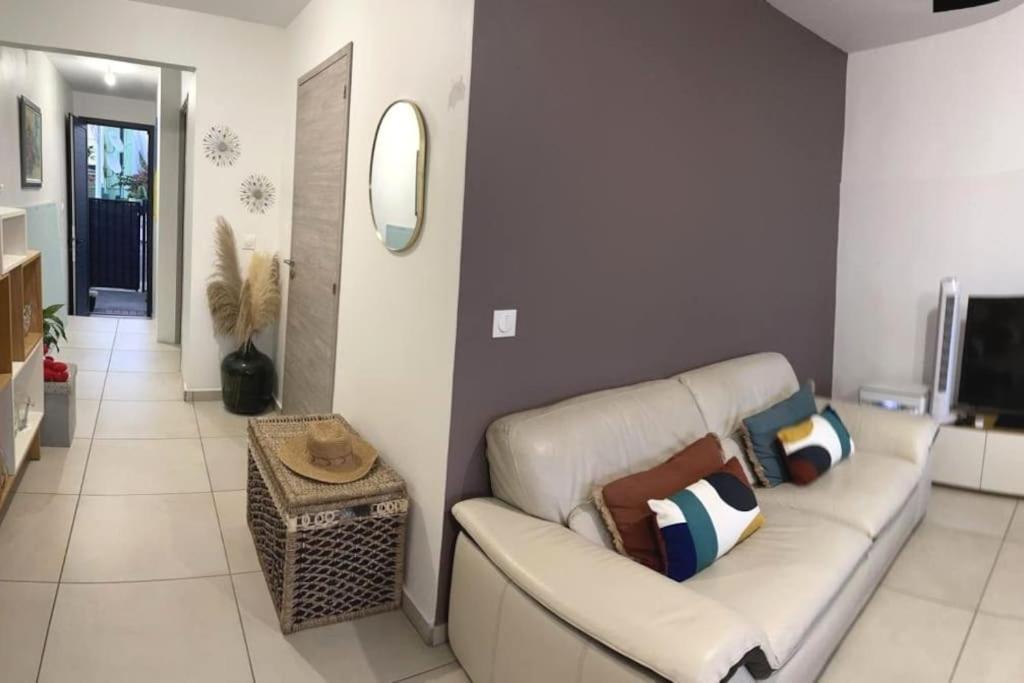 Le 136 Belle Vue Apartment Le Gosier  Exterior foto